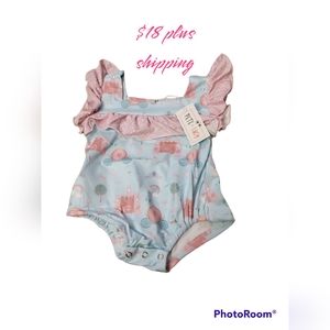 Pete + Lucy Princess Carriage romper NWT